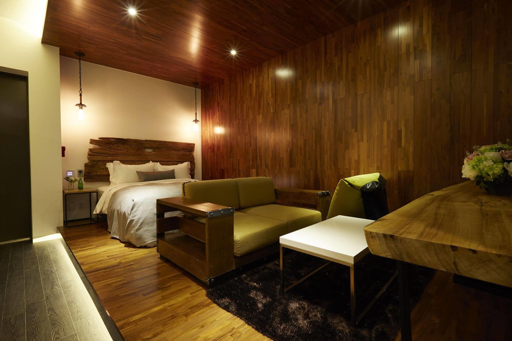 Chungbuk Inno City Namoo Hotel Eumseong Exterior foto